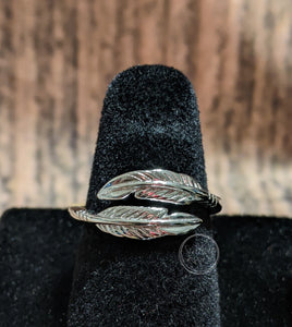 Double Feather Ring