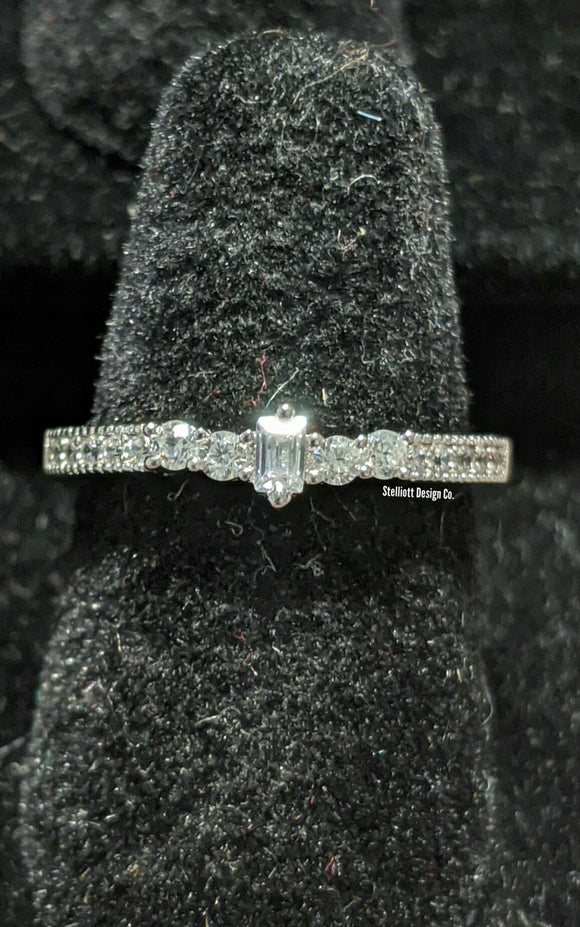 Tiara Ring